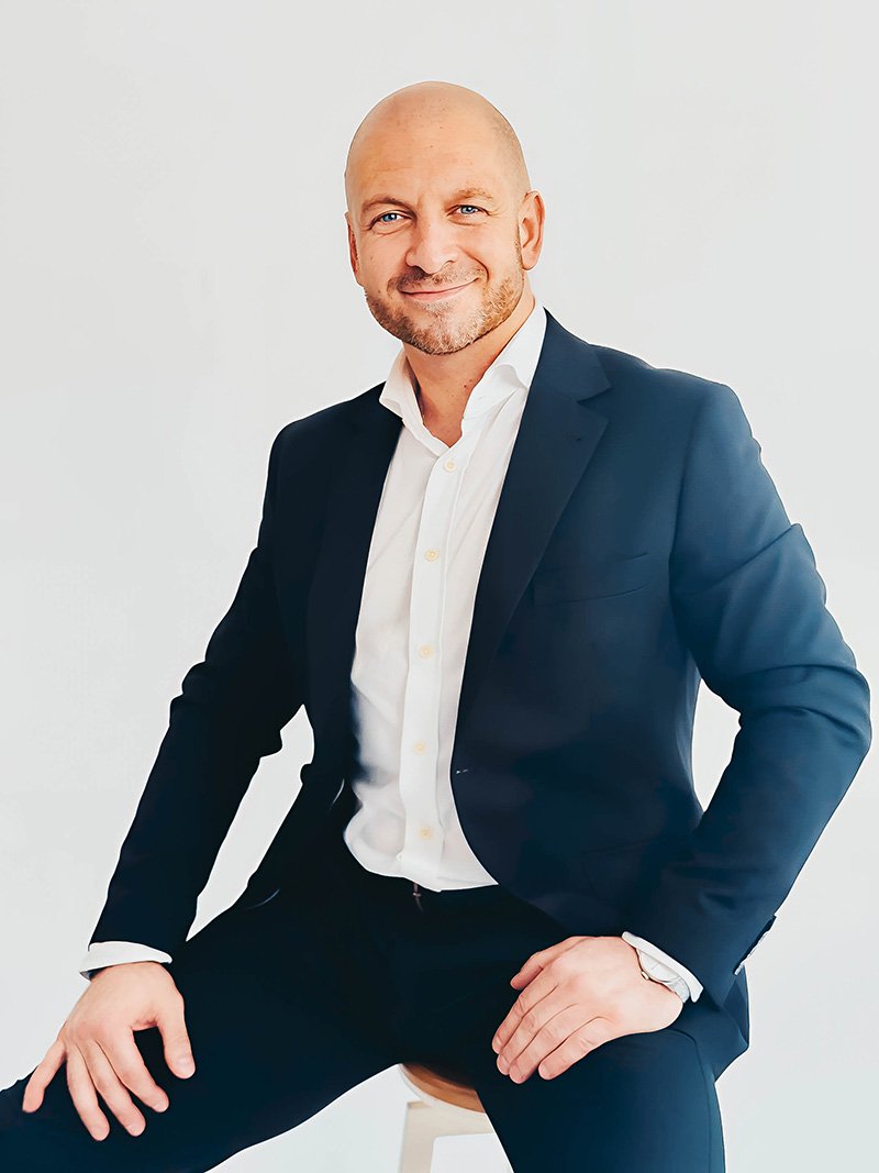 Dariusz Wentrych, autor książki