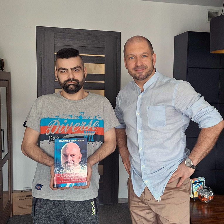 Klient z książką Nowe Życie bez Długów, zdjęcie 2