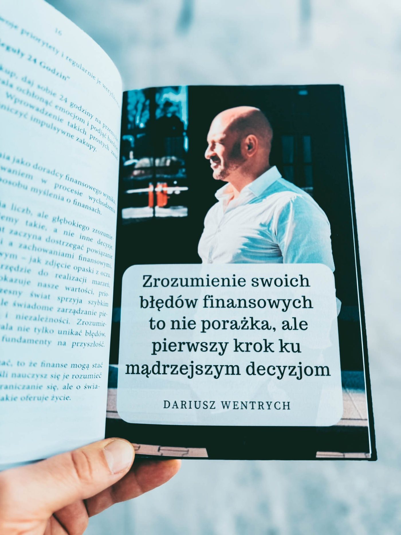 Czytelnik z książką